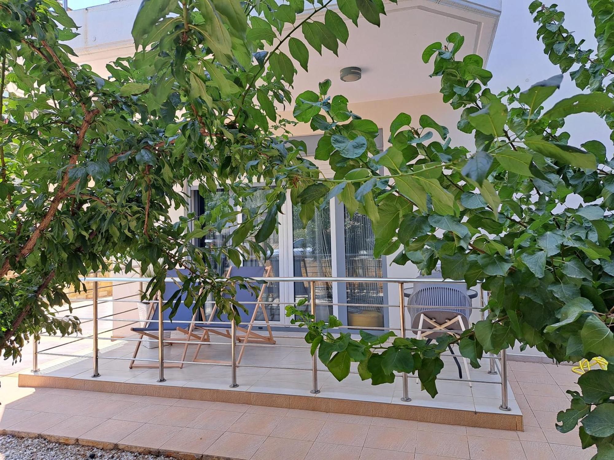 Chania Sweet Ground-Floor Apt Екстер'єр фото